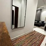 شقة بغرفتين نوم ماستر